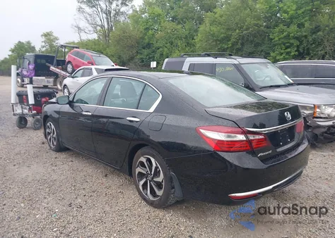 2016 Honda Accord Ex z USA, uszkodzony, nr VIN 1HGCR2F71GA021884
